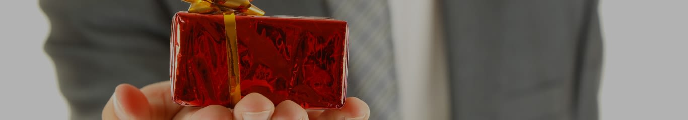 Idee regalo uomo: benessere e stile in un solo gesto