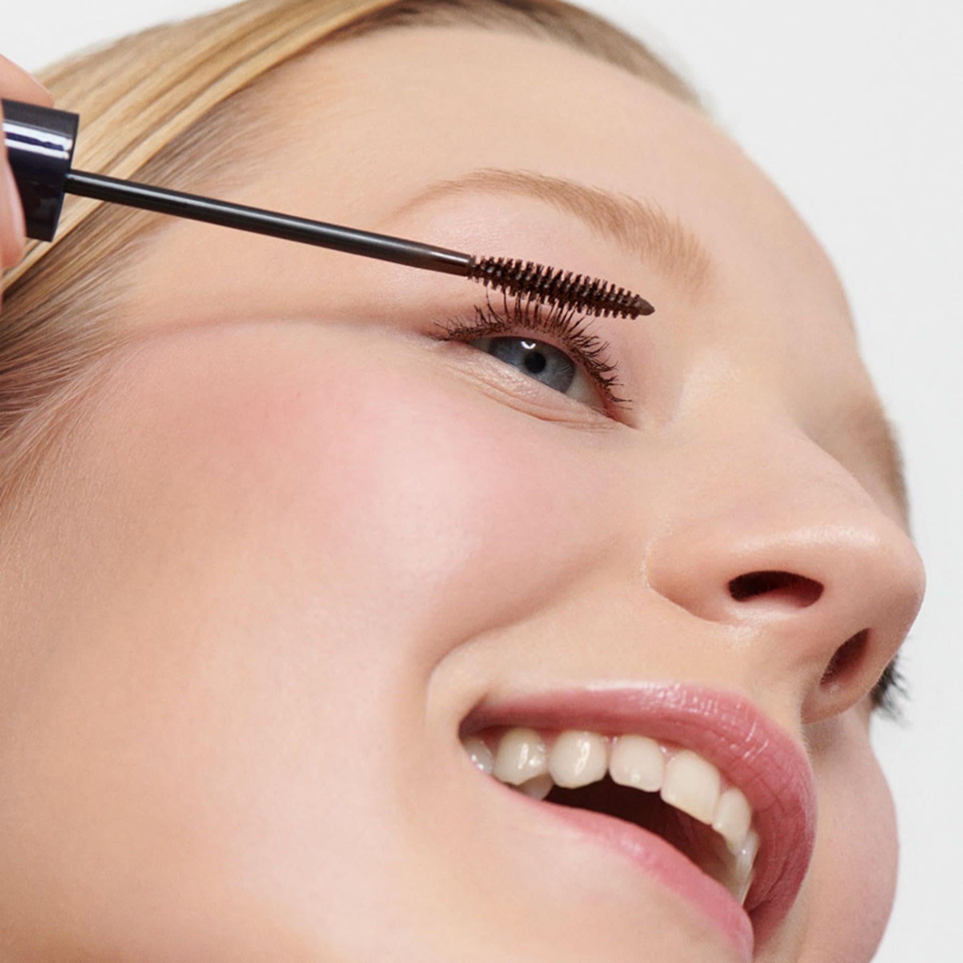 image - 972296495 - DR HAUSCHKA MALLOW DEFININ G MASCARA 01 BLACK 6 ML - 4755033_4.jpg