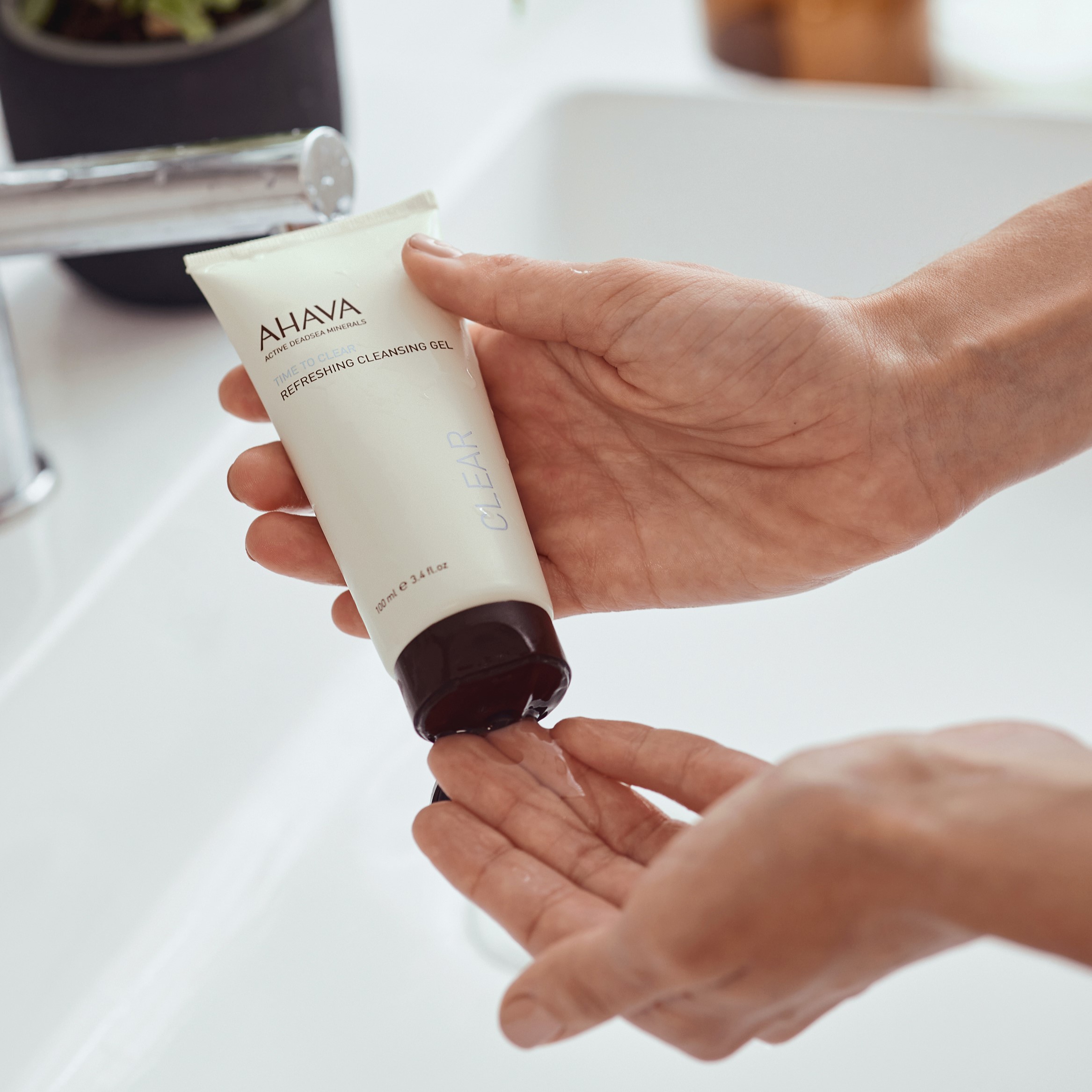 image - 926617630 - AHAVA REFRESHING CLEANSING GEL 100 ML - 4720961_3.jpg