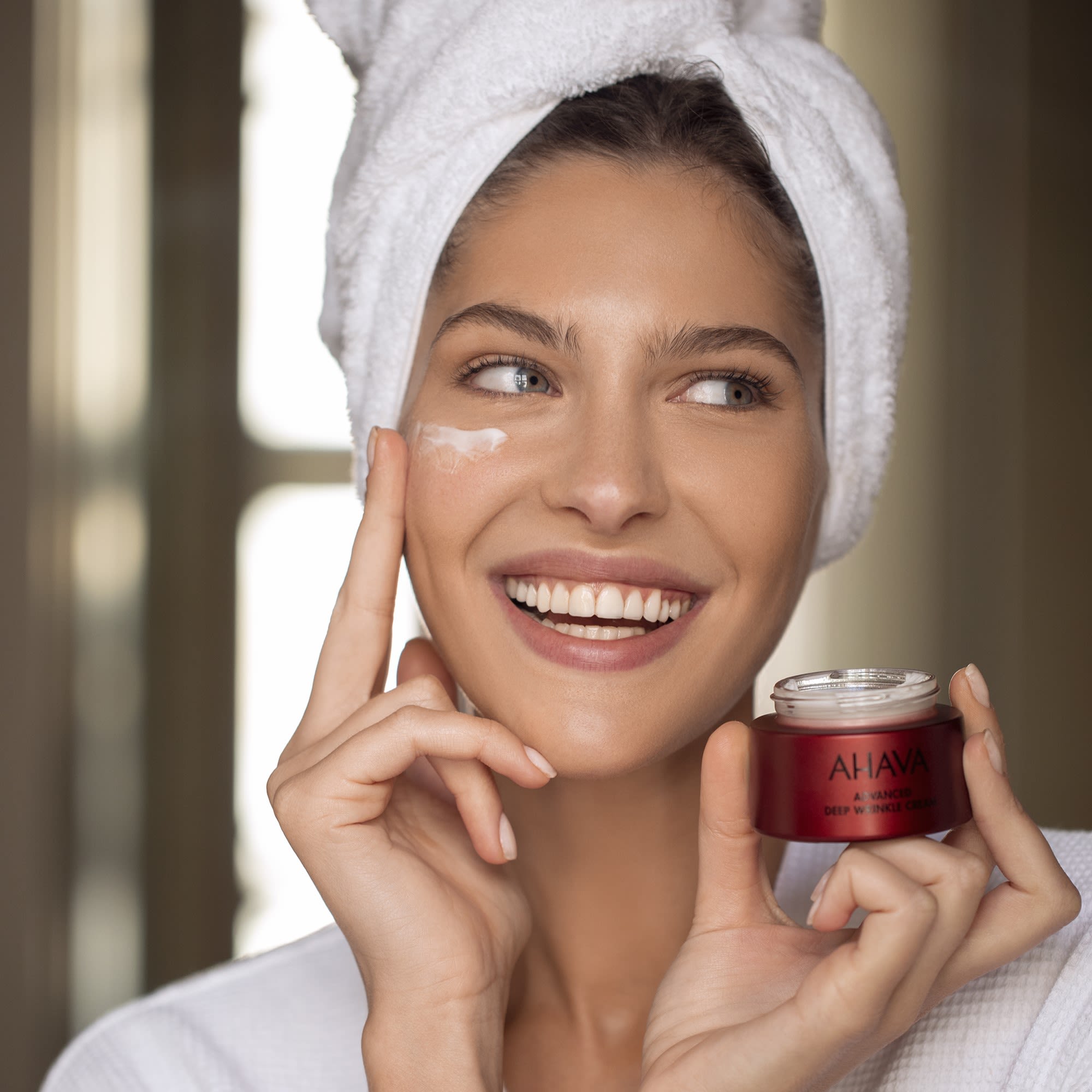 975906191 - AHAVA ADVANCED DEEP WRINKLE CREAM 50 ML - 4732902_4.jpg