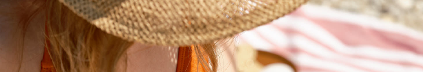 image - Hero desk - Solari e Abbronzanti - Avene