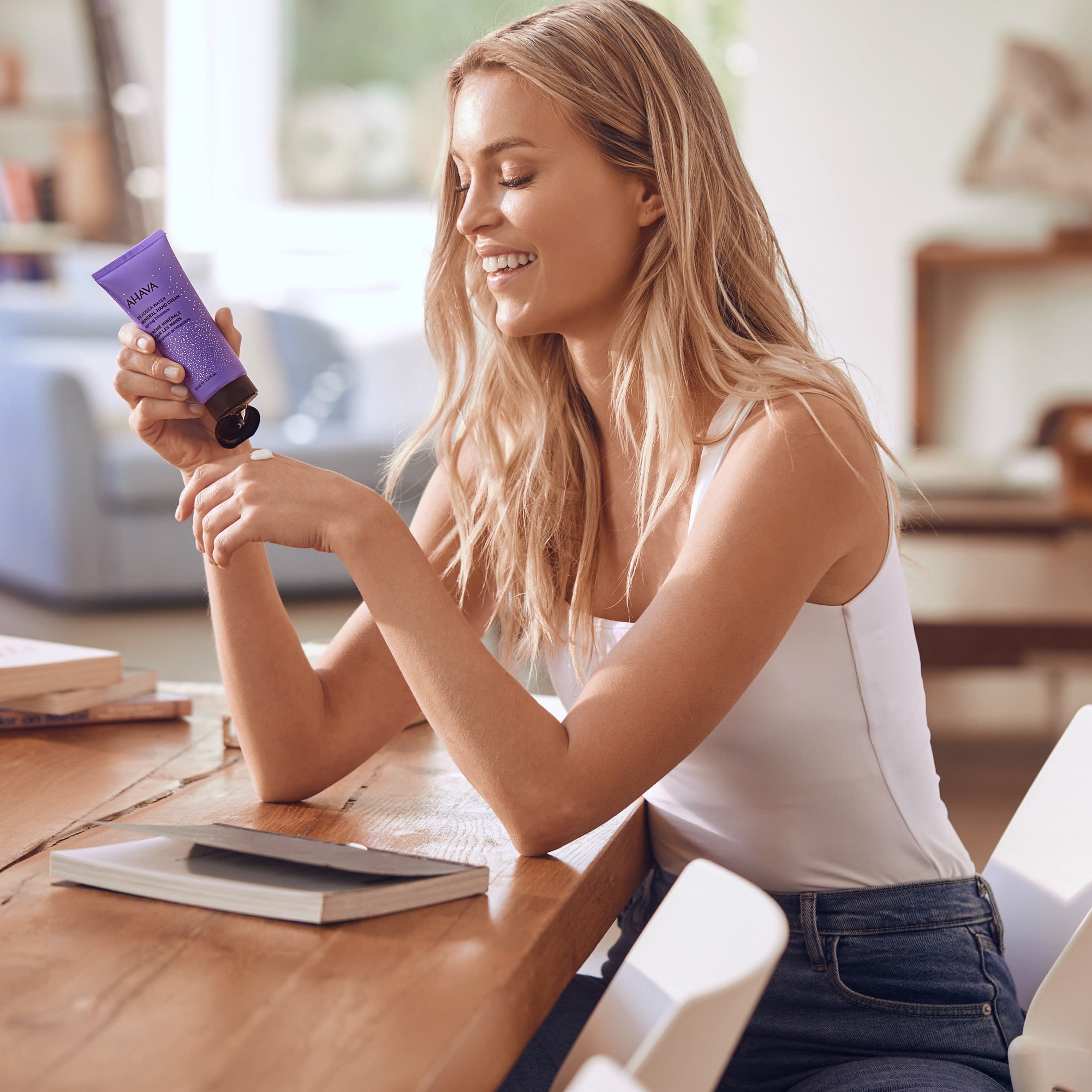 983331036 - AHAVA MINERAL HAND CREAM SPRING BLOSSOM 100 ML - 4739660_7.jpg