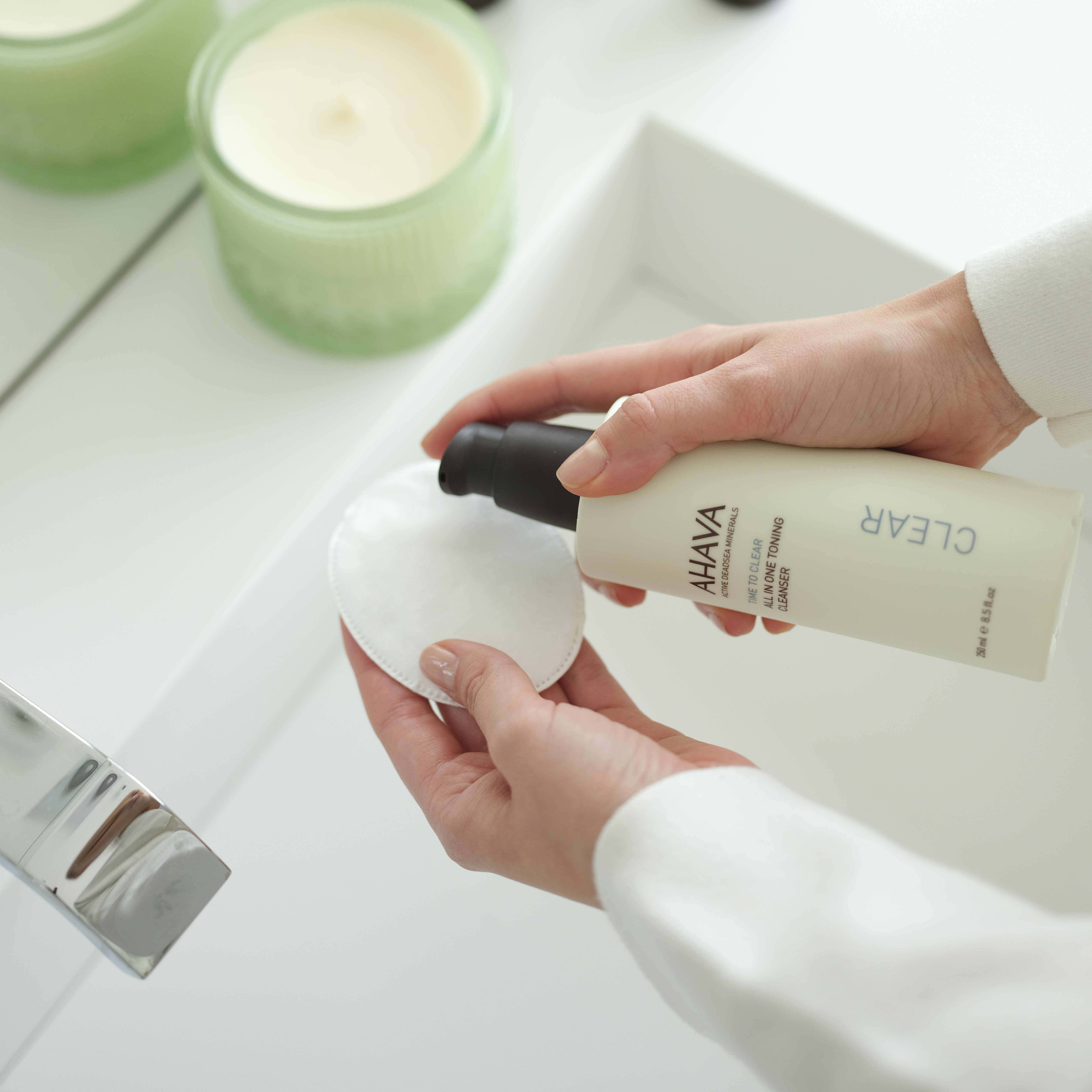 926617642 - AHAVA ALL IN 1 TONING CLEANSER 250  ML - 4720962_6.jpg