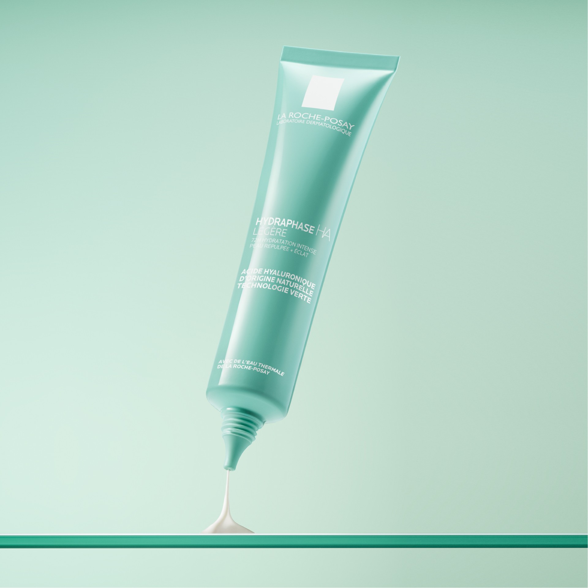 image - 951861614 - Crema idratante leggera che rimpolpa e idrata intensamente la pelle grazie all’acido ialuronico, donando comfort e freschezza immediata. - 4861350_2.jpg