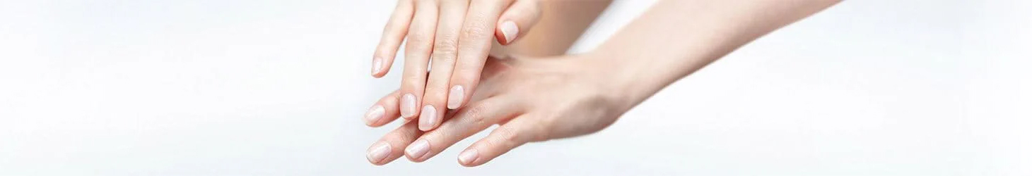 image - Hero desk Eucerin pelle danneggiata