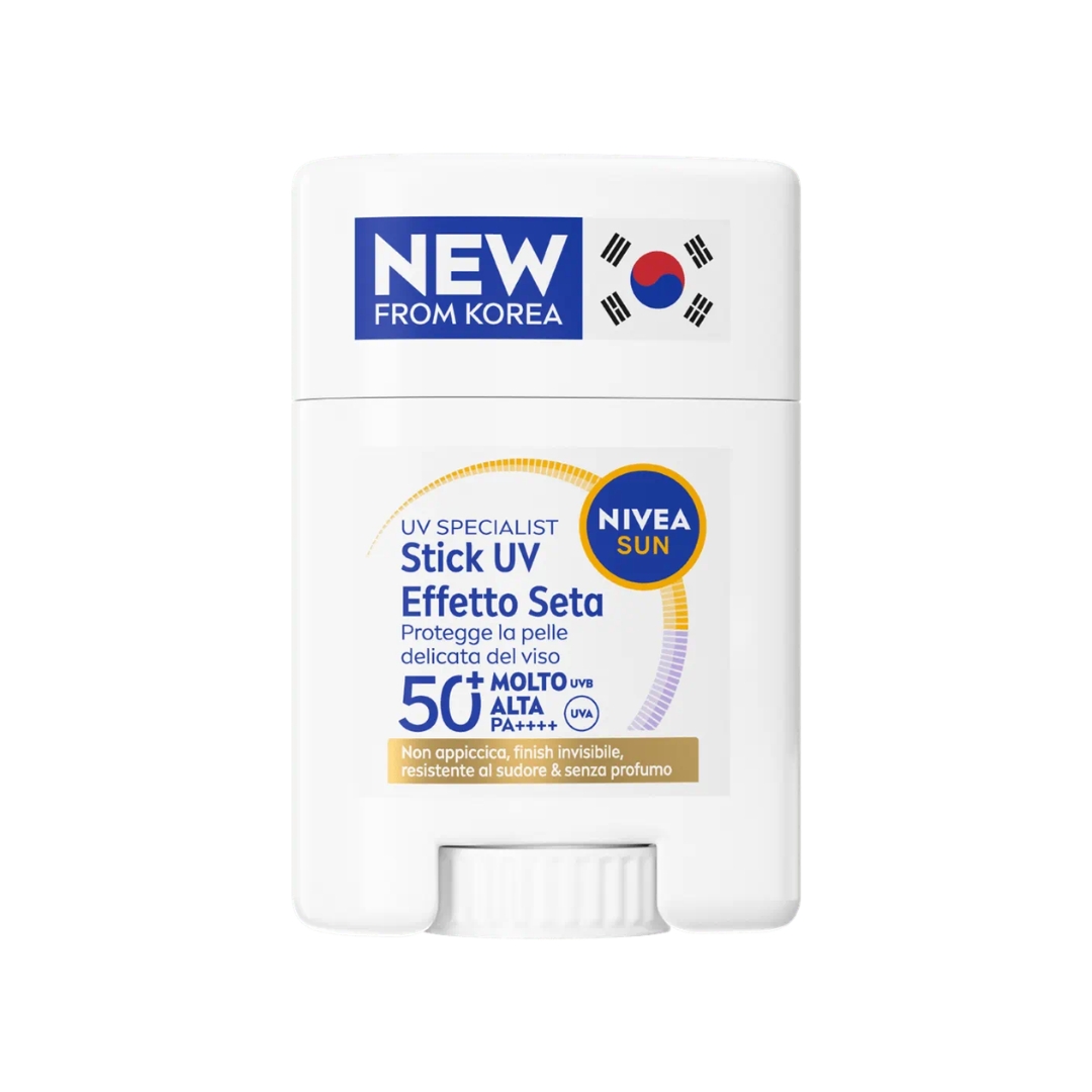 image - 990037893 - Stick solare SPF50+ pratico e compatto, ideale per proteggere le zone sensibili del viso. Texture effetto seta che si applica facilmente, lasciando la pelle liscia e protetta. - 4877817_1.jpg