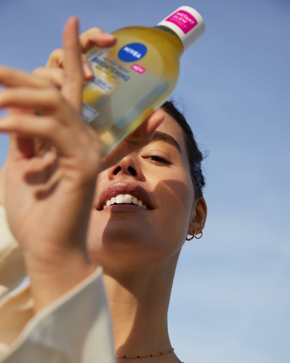 image - 988148932 - NIVEA ACQUA MICELLARE BIFASE SKIN GLOW 400 ML - 4763135_4.jpg