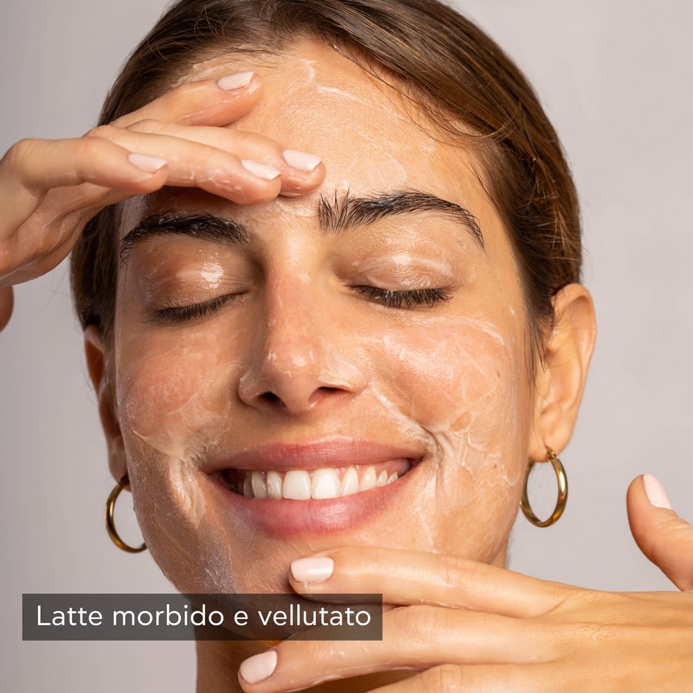 image - 979262449 - APIVITA CLEAN MILK 3IN1 200 ML/20 - 4735368_5.jpg