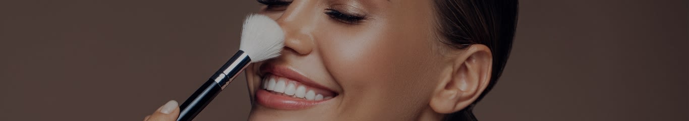 image - FAQ: Il make-up può rovinare la pelle?