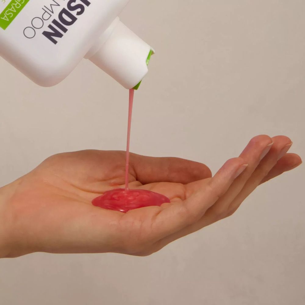 image - 940259296 - NUTRADEICA SHAMPOO ANTIFORFORA GRASSA 200 ML - 4703654_5.jpg