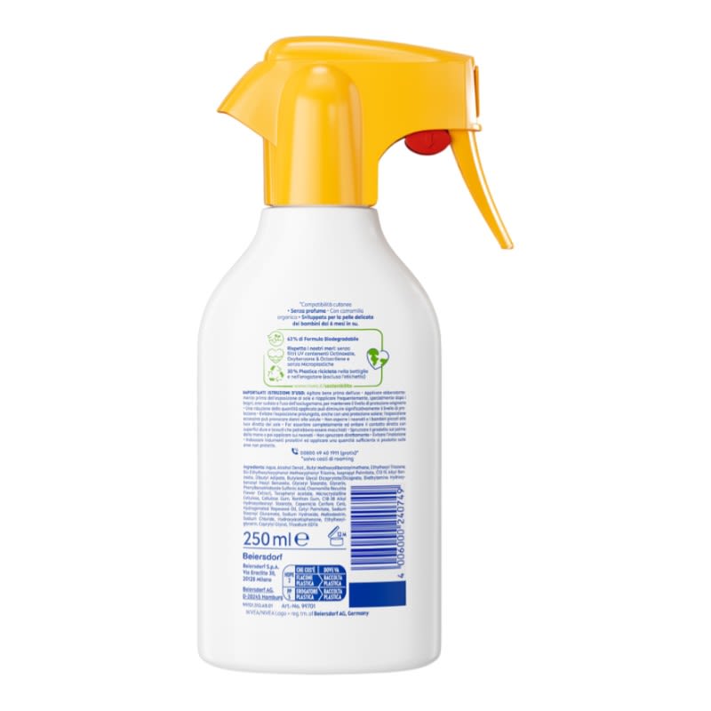 image - 990037691 - Protezione solare SPF50+ studiata per la pelle sensibile di neonati e bambini, aiuta a difendere dai raggi UVA/UVB riducendo il rischio di irritazioni. - 4886514_2.jpg