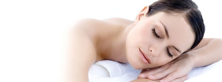 Magazine | Eau thermale avène cleanance La pulizia di primavera inizia dalla pelle