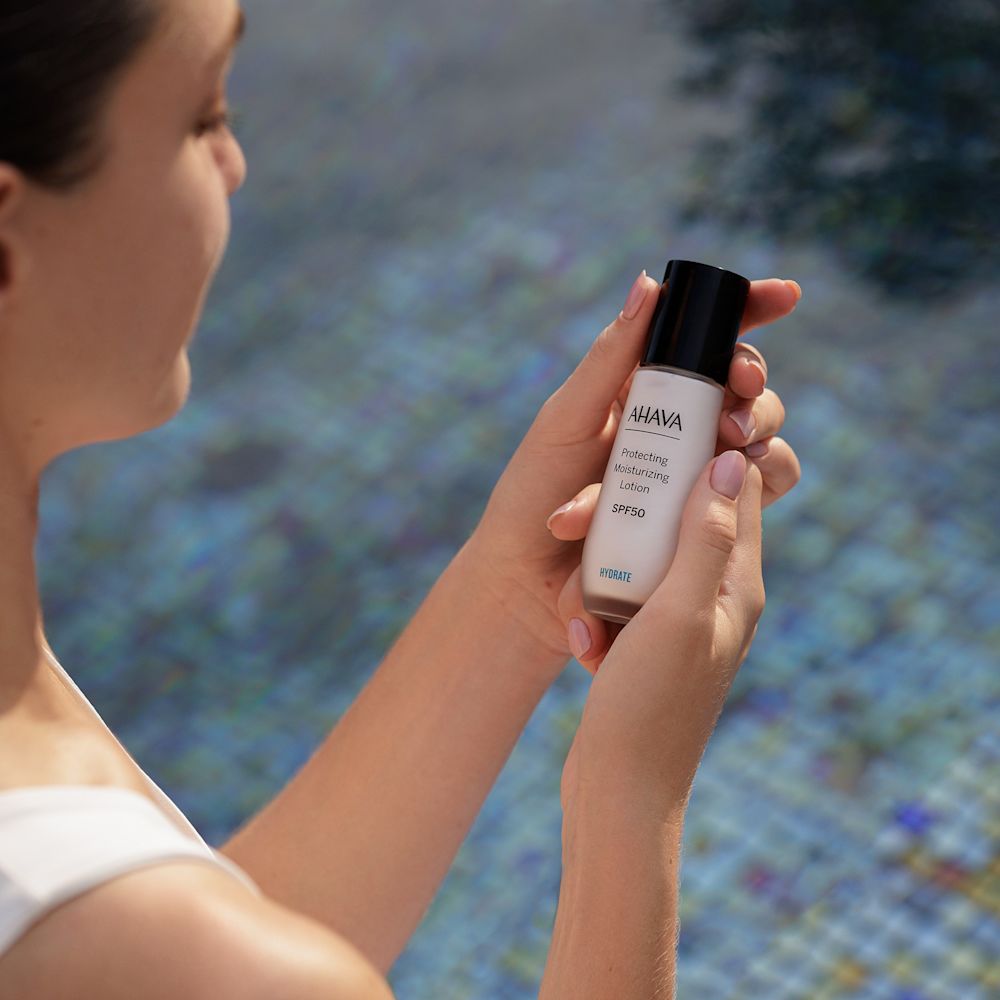 985982356 - AHAVA PROTECTING MOISTURIZING LOTION SPF50 50 ML - 4742669_4.jpg
