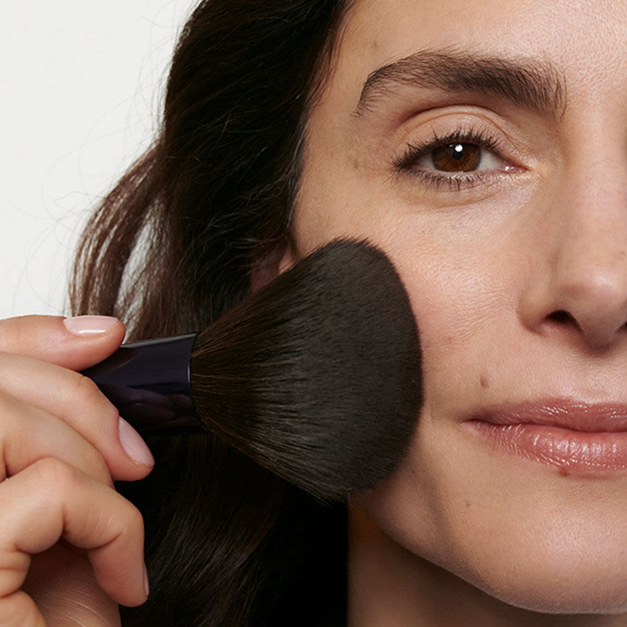 image - 972296925 - DR HAUSCHKA MALLOW POWDER BRUSH - 4755049_3.jpg