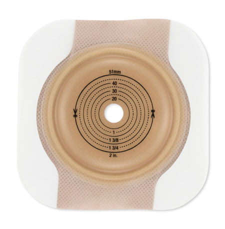 image - 980292775 - Placca convessa Conform 2 CeraPlus Soft con flangia da 55 mm e placca ritagliabile da 13-38 mm, progettata per colostomia, ileostomia e urostomia, garantisce comfort e adesione ottimali. - 4867961_1.jpg