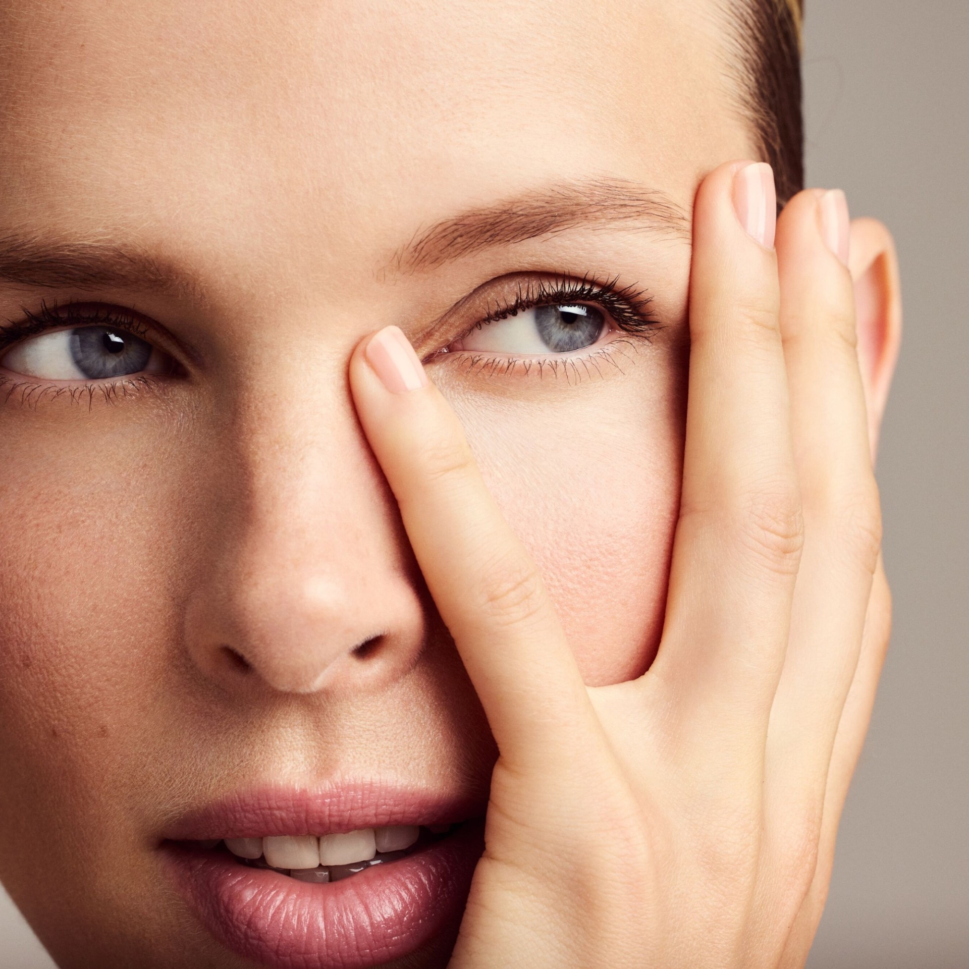 image - 951034848 - DR HAUSCHKA LONG LASTING MASCARA BROWN 8 ML - 4837920_5.jpg