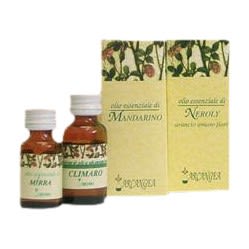 image - 906858612 - Olio essenziale di rosa composta in flacone da 5 ml, ottenuto per distillazione in corrente di vapore delle parti profumate delle piante. - 4873165_2.jpg