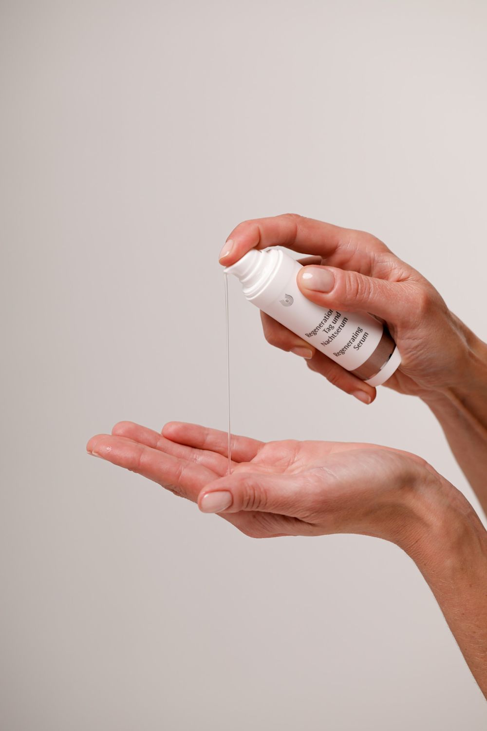 987772858 - DR HAUSCHKA RIGENERANTE INTENSIVA SIERO NOTTE 30 ML - 4752751_3.jpg