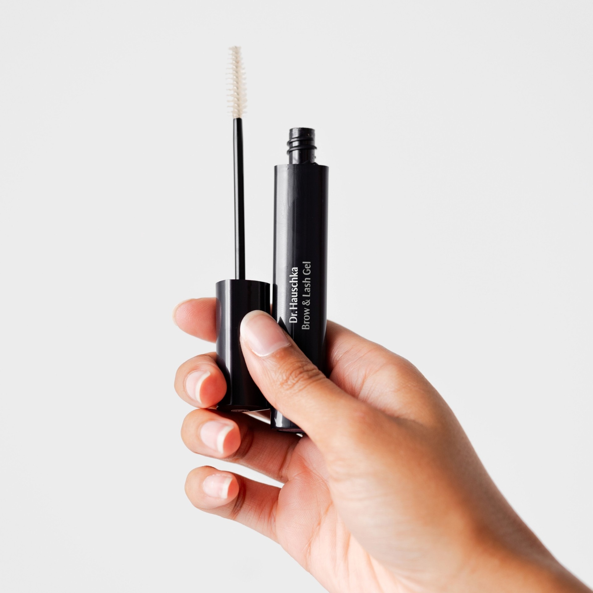 image - 972296521 - DR HAUSCHKA MALLOW BROW AND LASH  GEL 00 TRANSLUCENT 6 G - 4755035_3.jpg