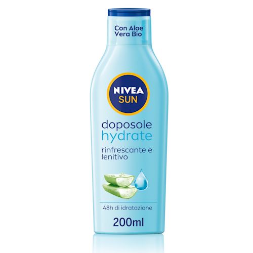 image - 984178285 - Latte Doposole Hydrate con Aloe Vera Bio e Acido Ialuronico lenisce e rinfresca la pelle, idratandola per 48 ore. La sua formula leggera aiuta a riparare la perdita di idratazione, previene le spellature e non unge. - 4755377_1.jpg