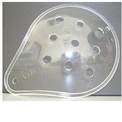 image - 905351312 - Protezione oculare trasparente post-operatoria, utilizzabile su entrambi gli occhi, realizzata in materiale atossico e anallergico, progettata per proteggere l'area operata e consentire il movimento delle palpebre. - 4867863_1.jpg