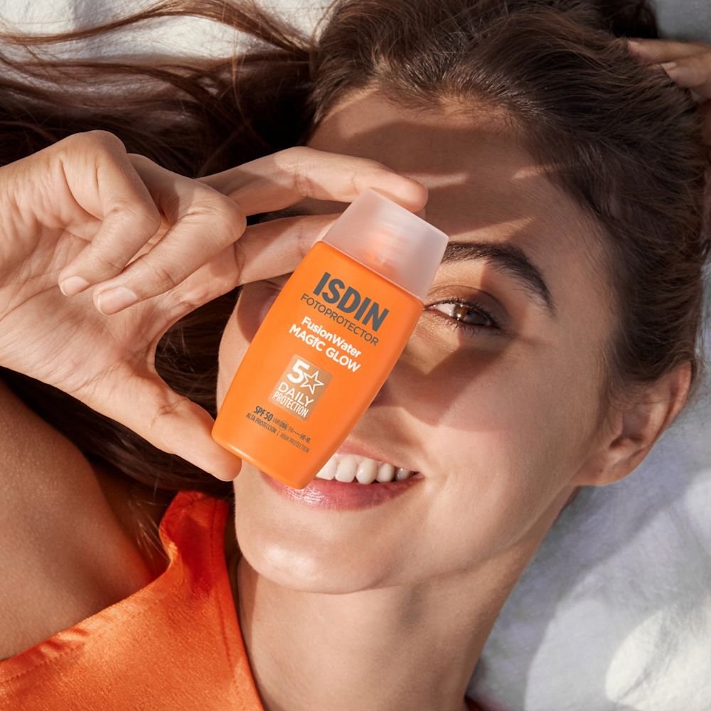 image - 949705747 - FUSION WATER MAGIC GLOW SPF50 50 ML - 4809285_3.jpg