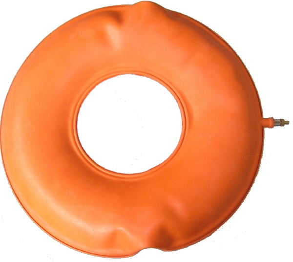 image - 901794382 - Ciambella di gomma con diametro esterno di 43 cm, utilizzabile su prescrizione medica dopo intervento di emorroidectomia o per lunghe permanenze a letto. - 4867854_1.jpg