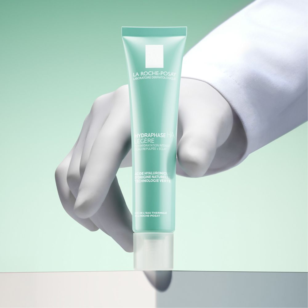 image - 951861614 - Crema idratante leggera che rimpolpa e idrata intensamente la pelle grazie all’acido ialuronico, donando comfort e freschezza immediata. - 4861350_6.jpg