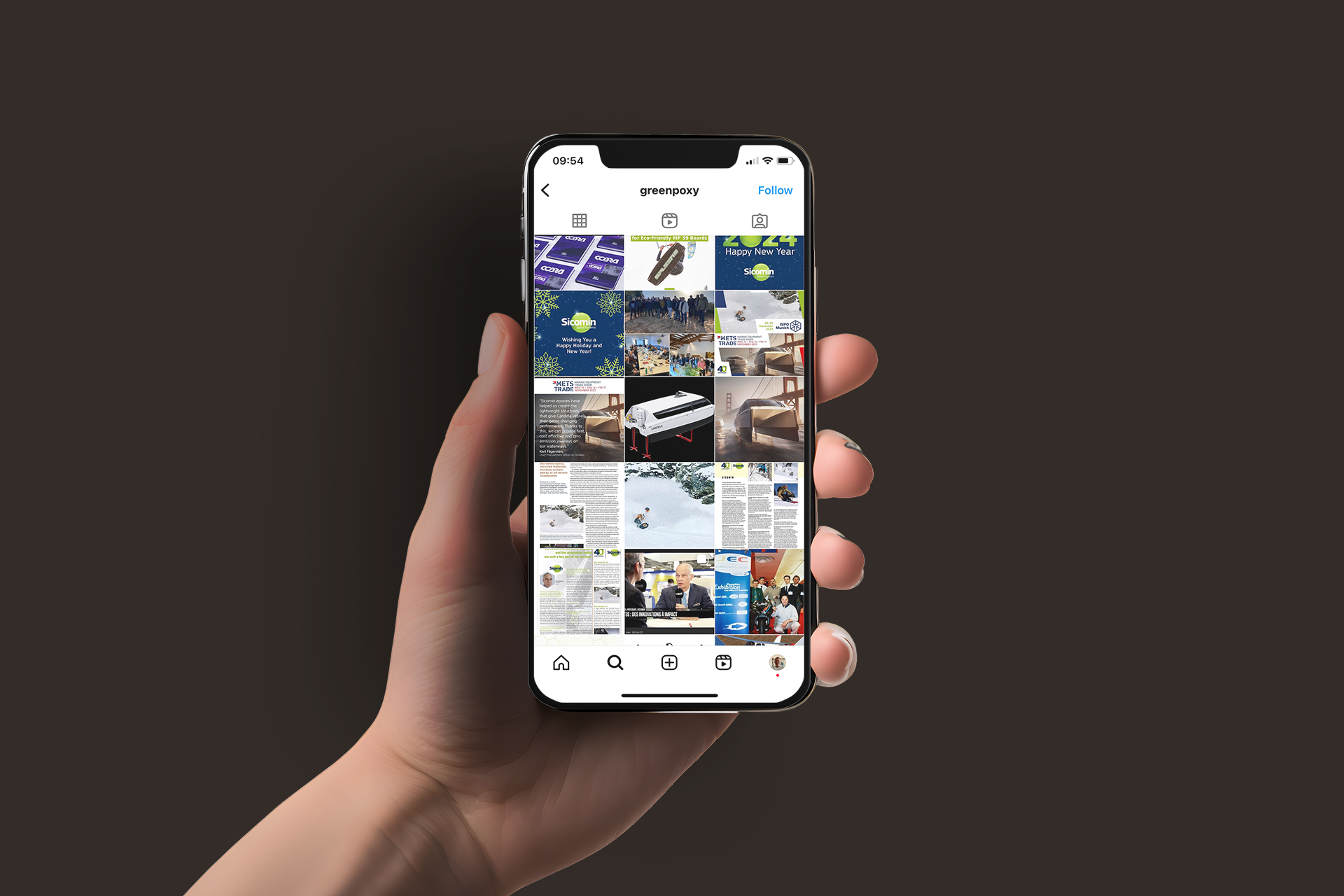 Social Media on Mobile Phone