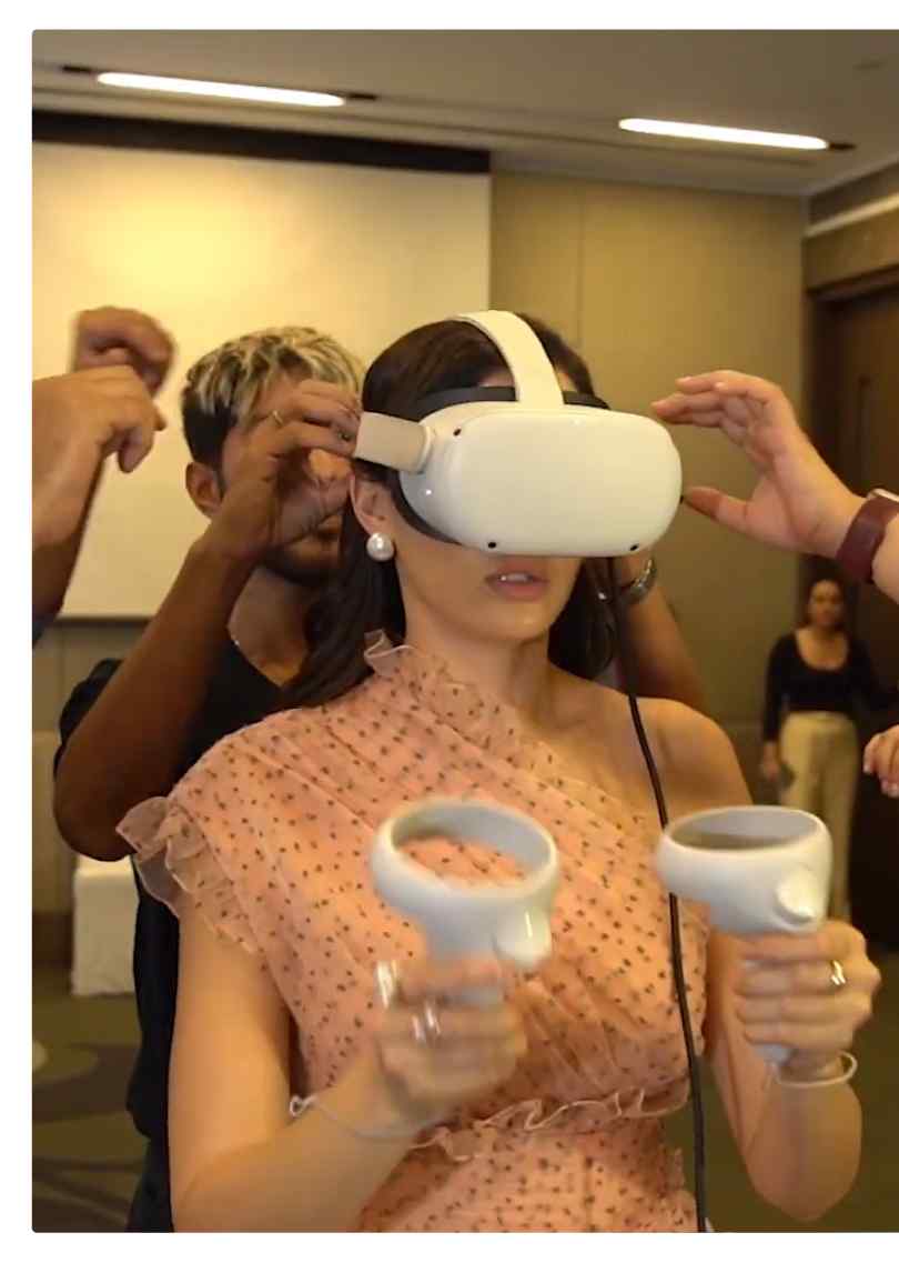 Nora Fatehi wear VR Headset 