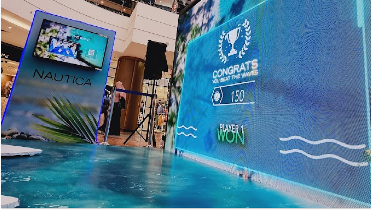  interactive surfing board