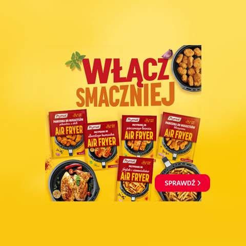 Zestaw produktów Prymat Air Fryer, w tym przyprawy do panierowania nuggetsów, do kurczaka, do ziemniaków i frytek oraz do mięs. Na zdjęciu widoczne są również misy frytownic beztłuszczowych z gotowymi potrawami, takimi jak chrupiące frytki i nuggetsy.