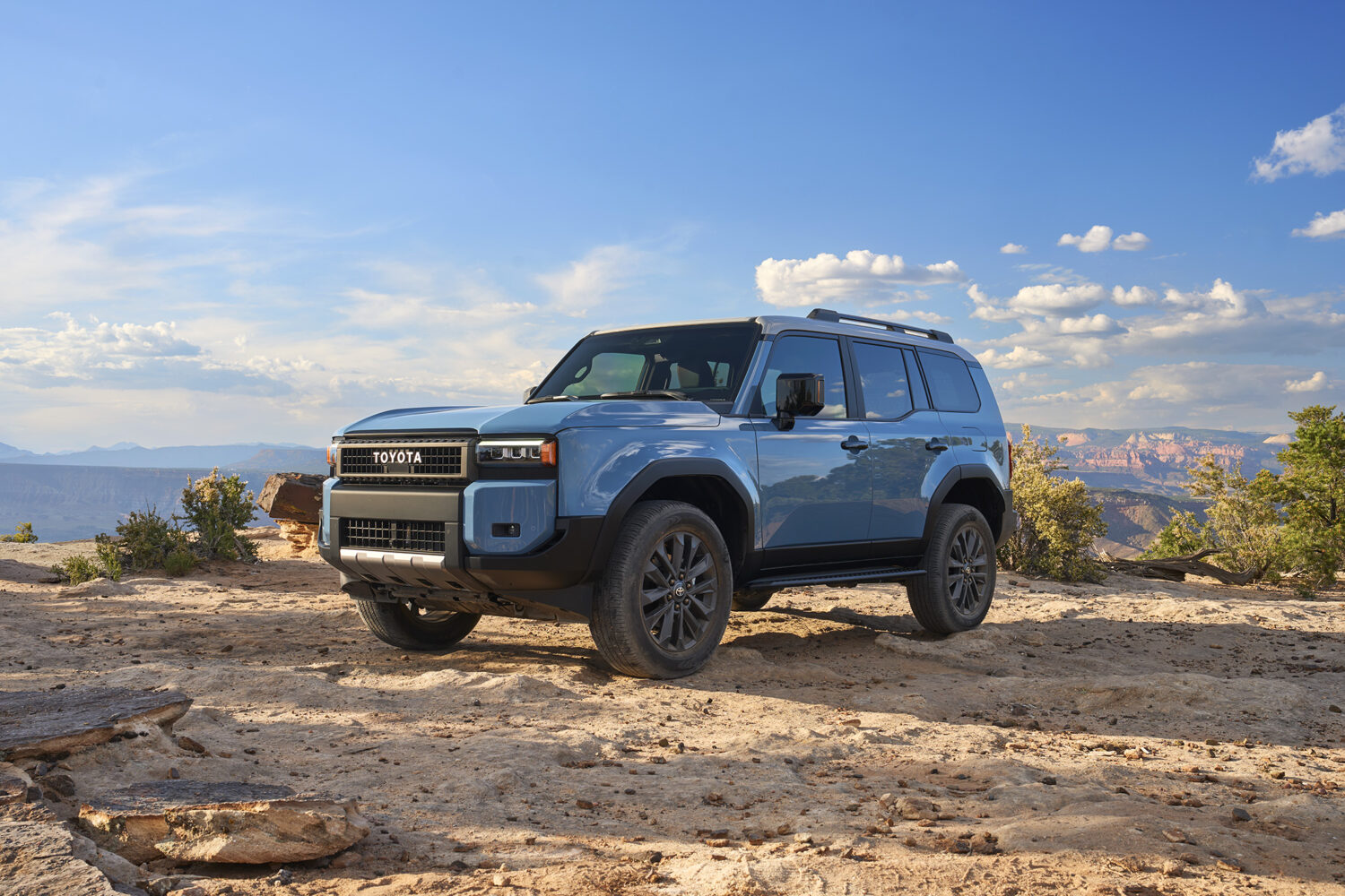 14 Best Square Cars & Boxy SUVs in 2026 | CARFAX