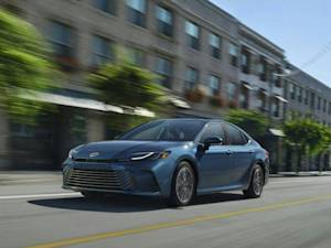 2025_Toyota-Camry_XLE_001
