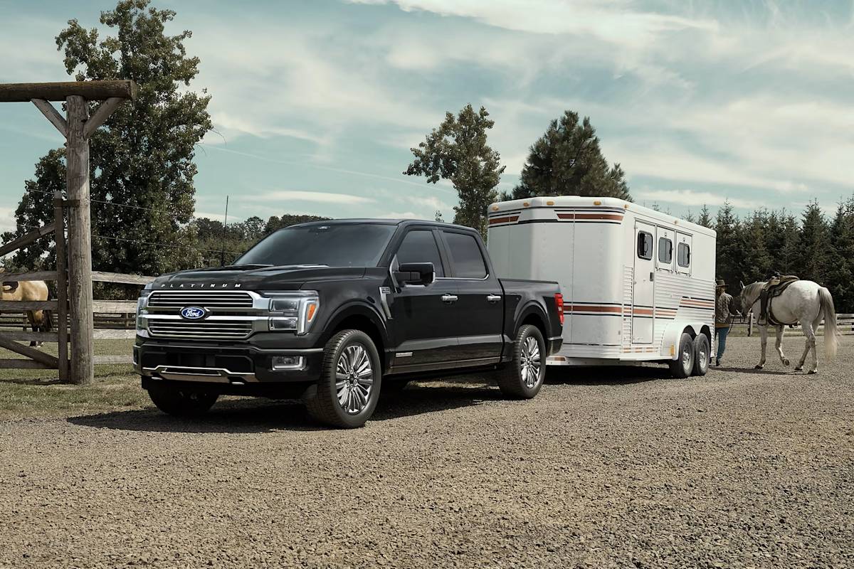 10 Most Fuel-Efficient Towing Vehicles in 2026 | CARFAX