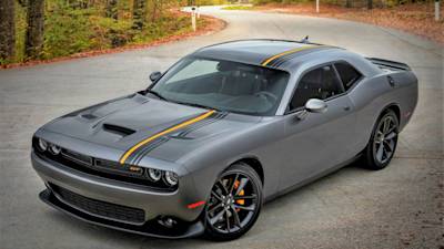 2022 Dodge Challenger GT RWD with HEMI® Orange appearance packa