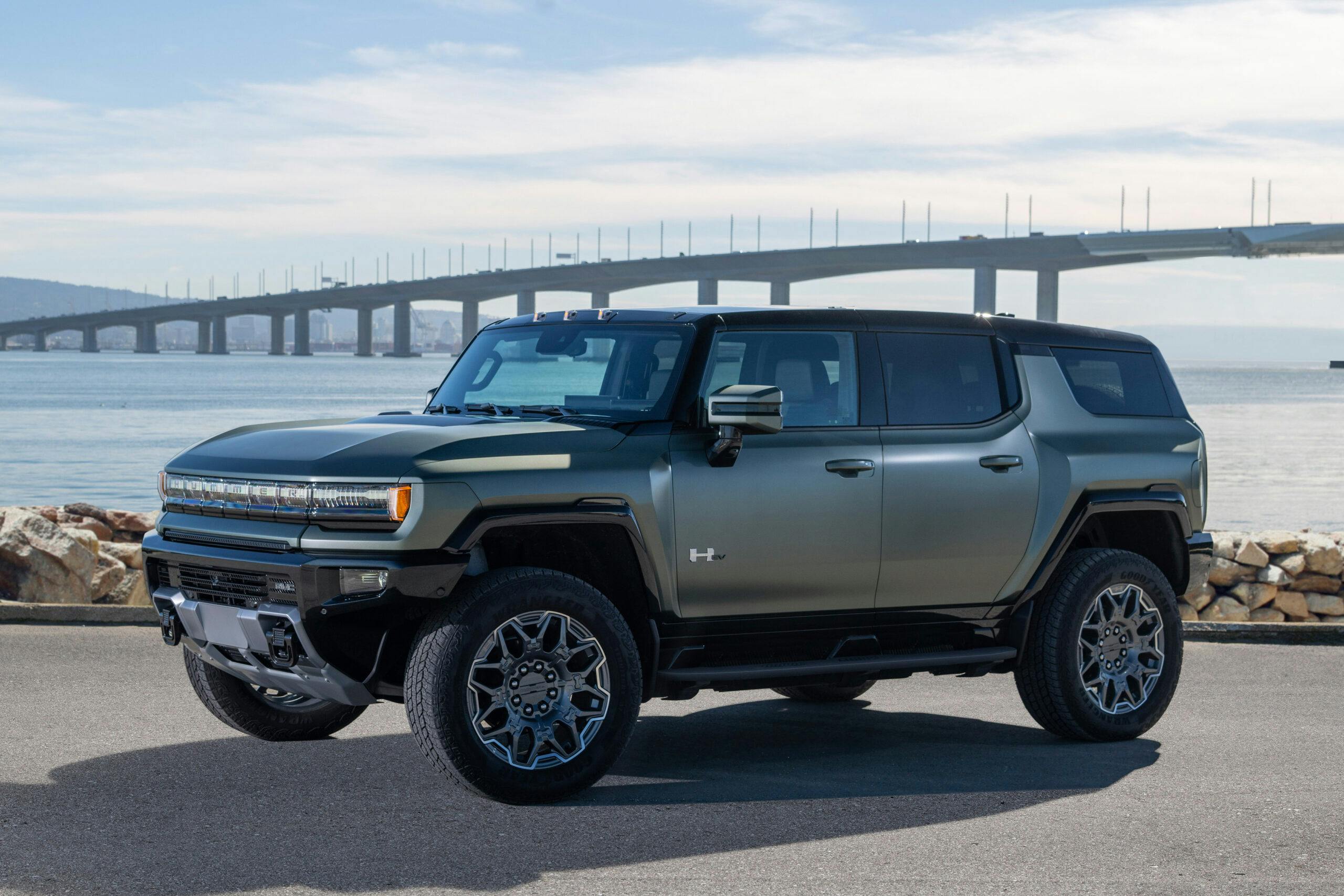 2025 GMC Hummer EV SUV