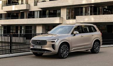 2025 Volvo XC90 T8