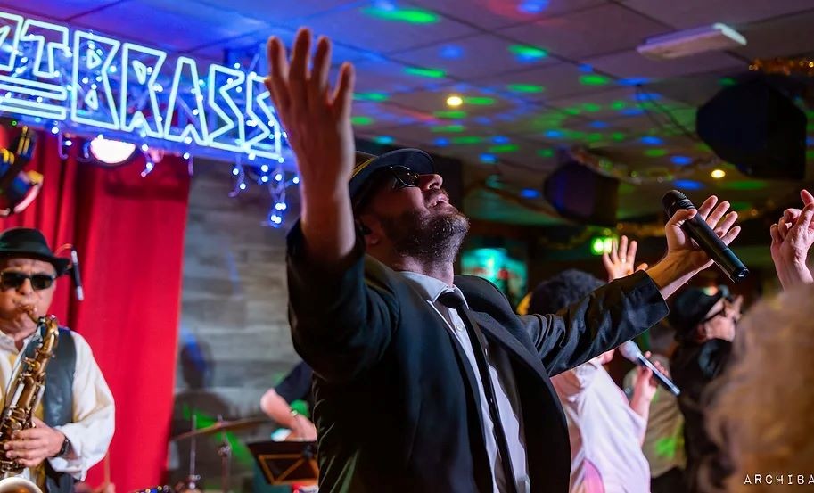 tribute blues brothers 1124