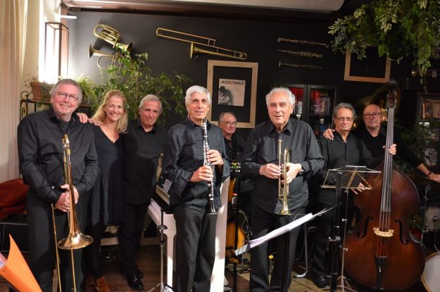 Rutaba jazz band 141023