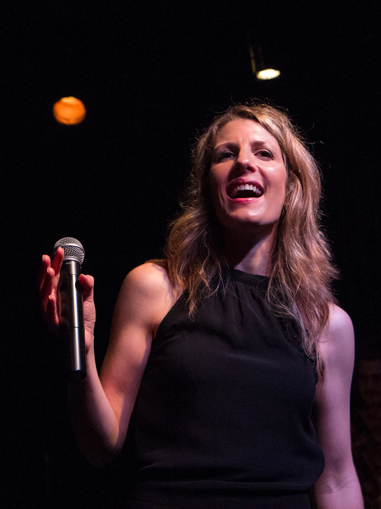 Anne Carbonnell 0824