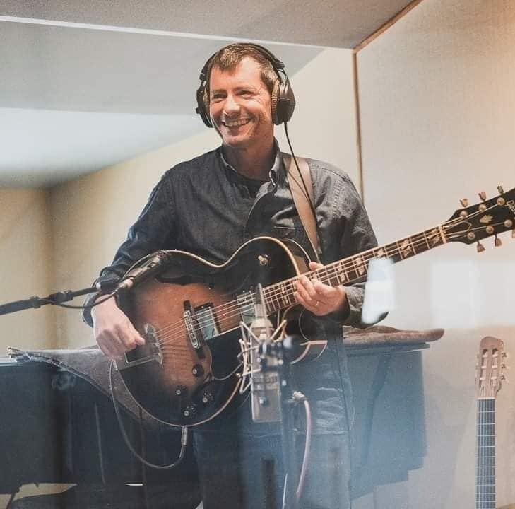 pierre bertrand guit 251123