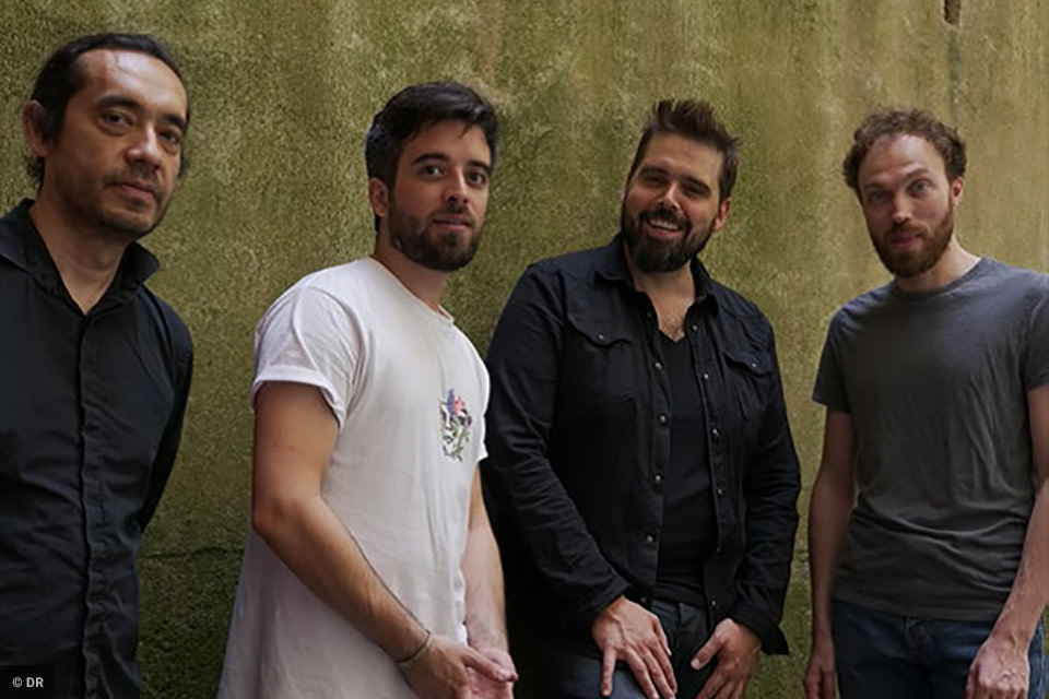 Francois Lapeyssonnie 0225(c)-DR max640x960