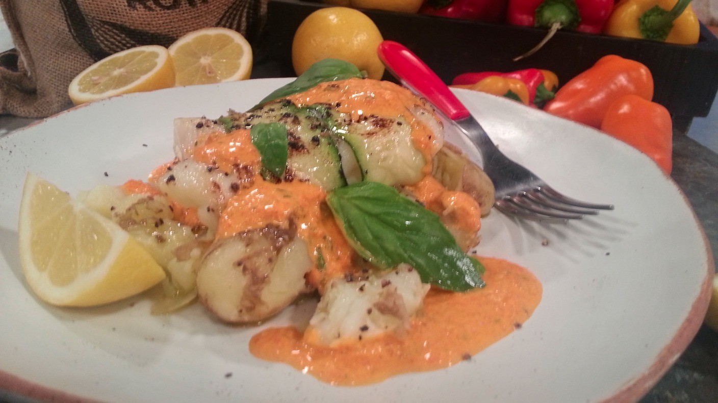 Courgette wrapped cod parcels with red pepper sauce | Lorraine