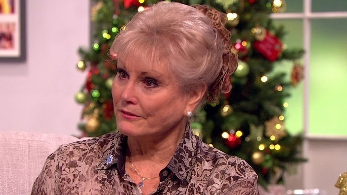 Angela Rippon On Her Mothers Dementia Battle Lorraine