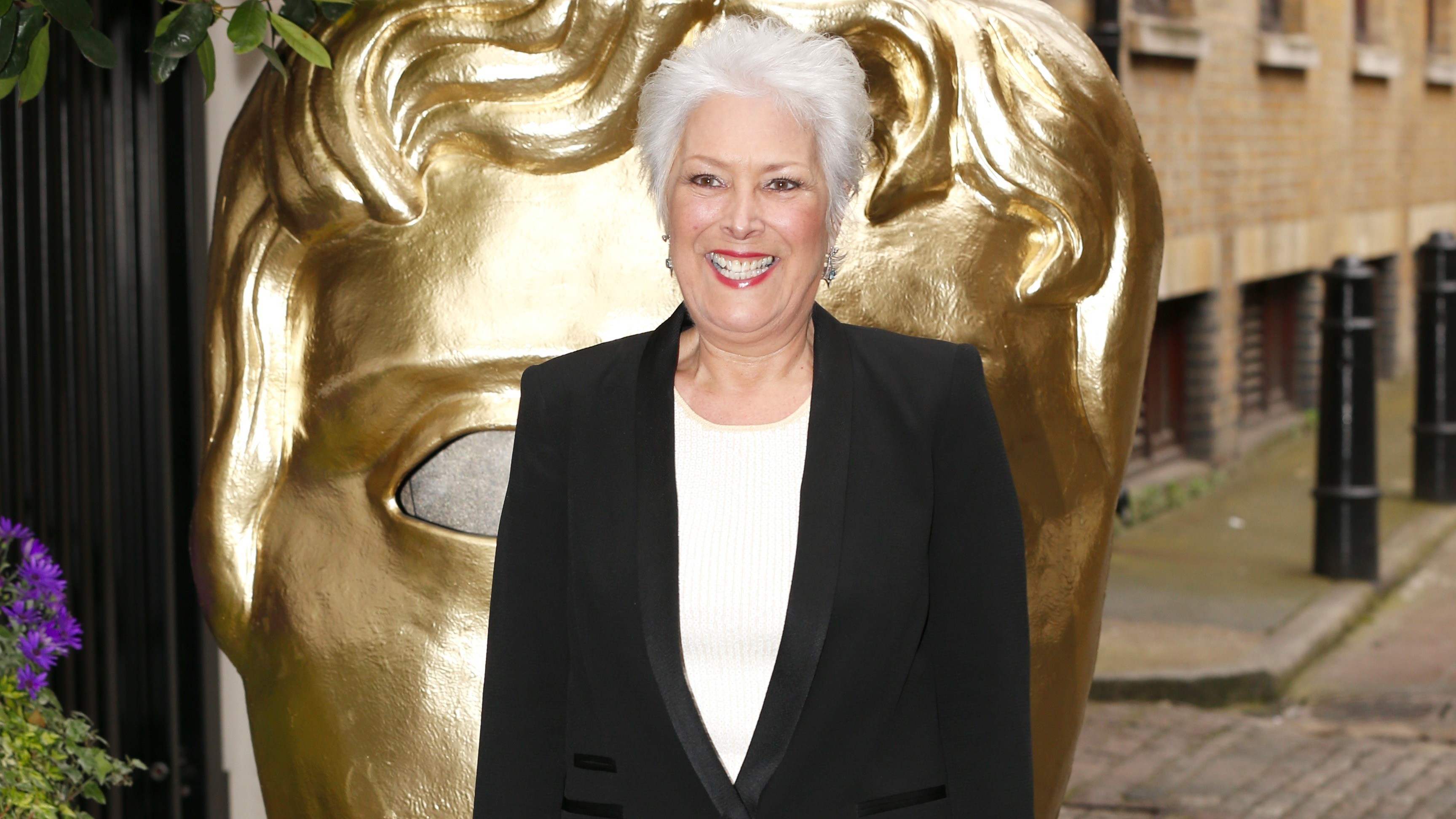 Lynda Bellingham Dies After Cancer Battle Lorraine 