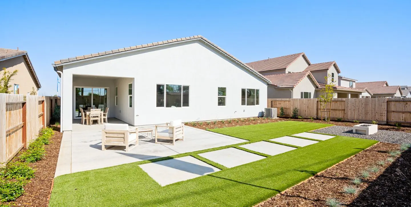 1440x724 The Azalea Backyard