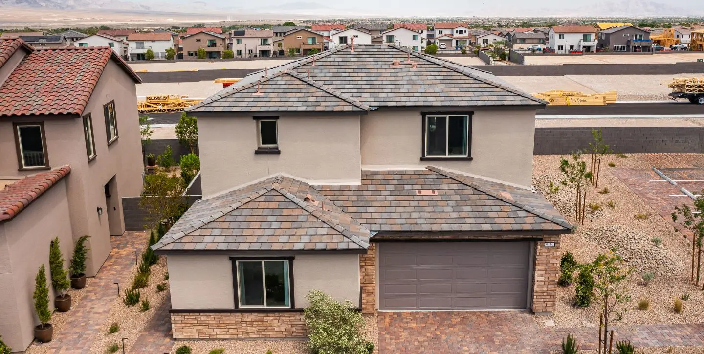 Lyra1-FrontExterior2