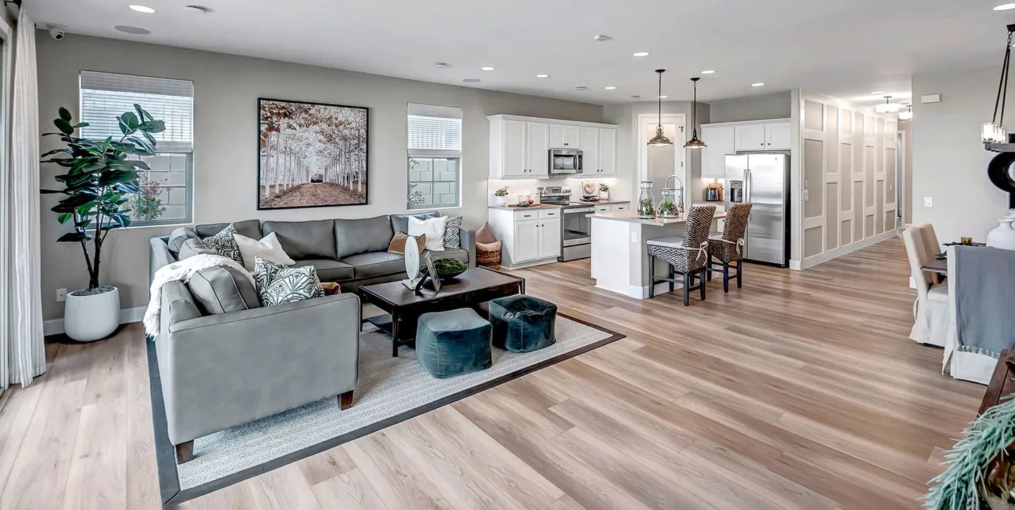 Jade-model-gr-angle GALLERY