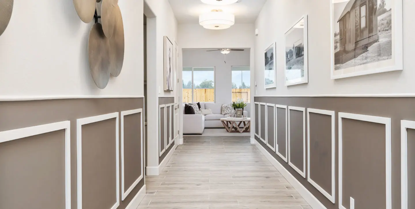 1440x724 Cypress-Foyer